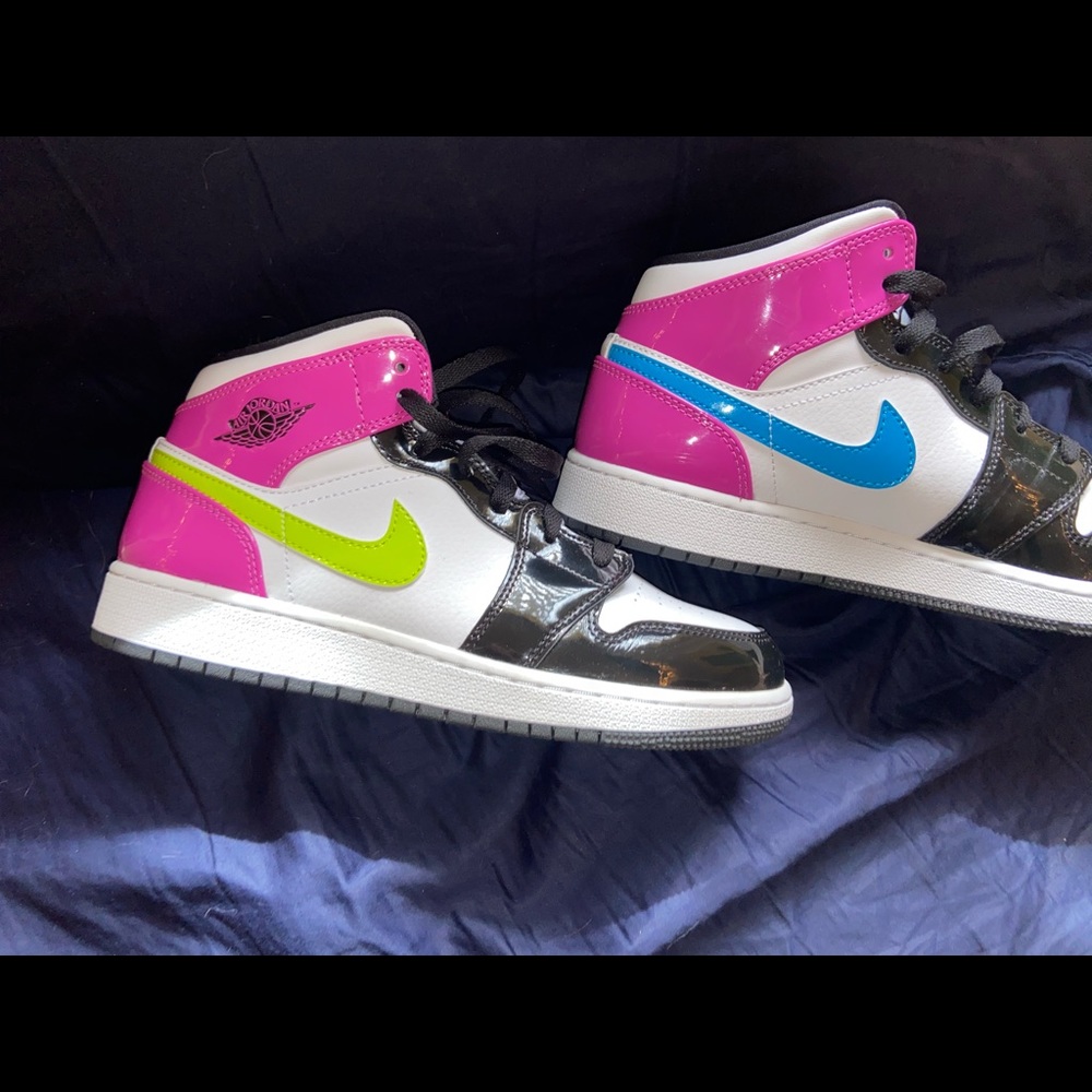 Air Jordan 1 Mid SE (GS)